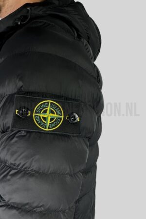 Stone Island Woven Chambers R-Nylon Down Jacket Zwart