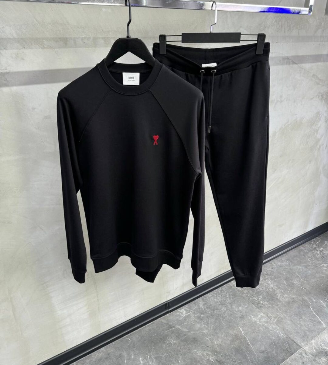 AMI Paris Heart Logo Tracksuit Black