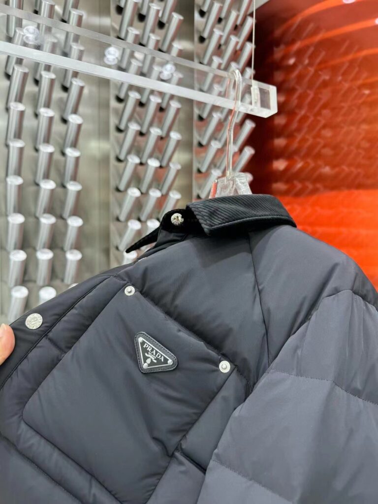 Prada Corduroy Collar Down Jacket Black - Afbeelding 6