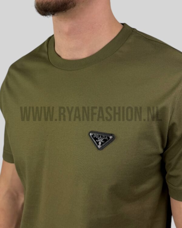 Prada Logo Patch T-Shirt Khaki - Afbeelding 3