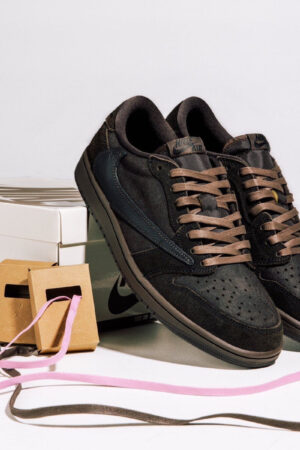 Nike Air Jordan 1 Low Travis Scott Velvet Brown